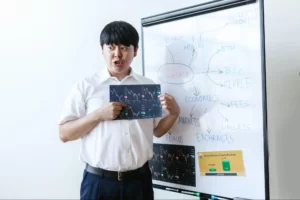 How Does Blockchain Enable Decentralization, and What Are Its Advantages and Limitations?