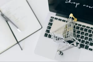 What are the Latest Trends in Cryptocurrency and E-Commerce?