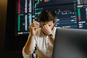 How Can Businesses Overcome the Implementation Challenges of Blockchain Technology?