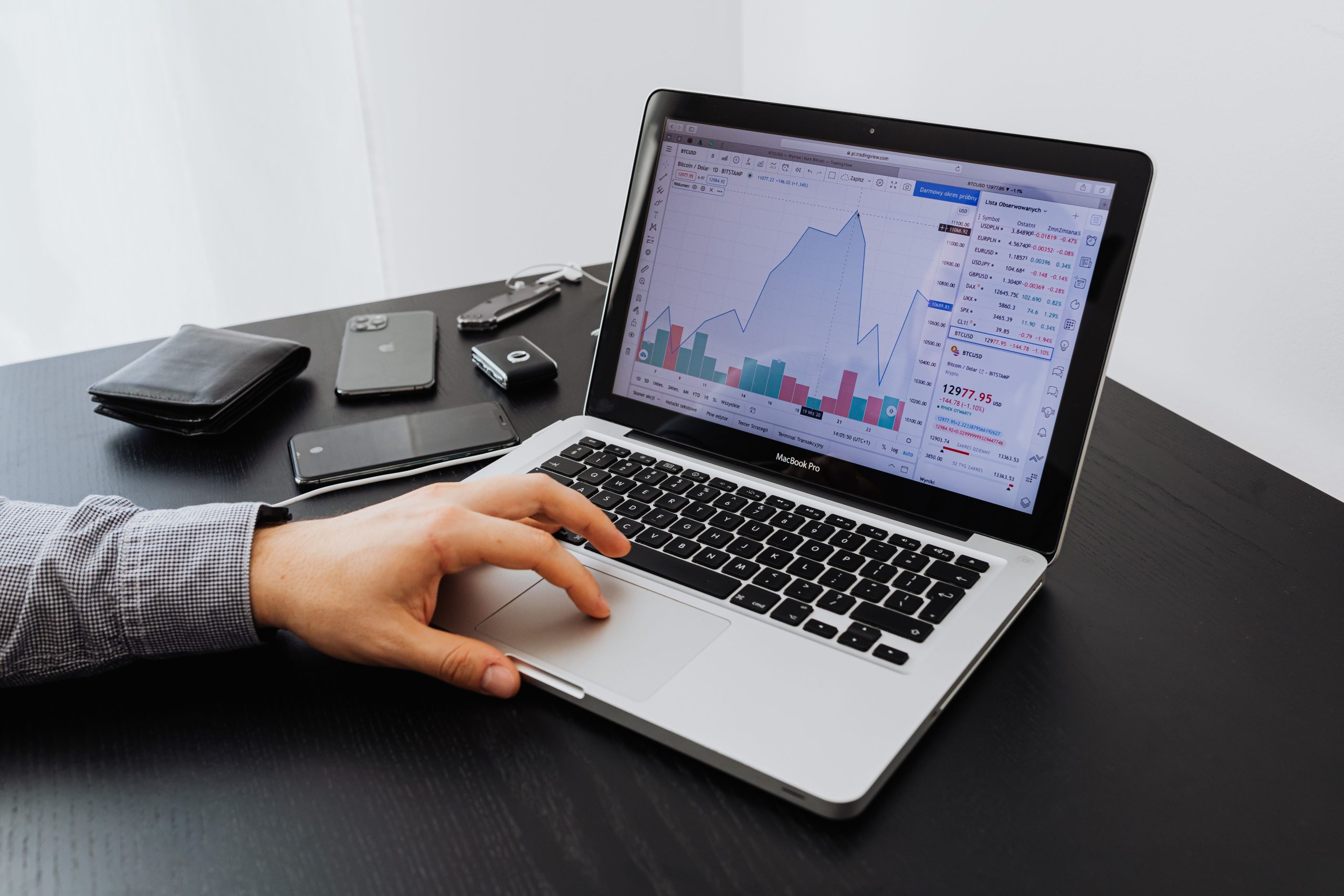 Five DeFi Tokens Identified as Beneficiaries of Asset Tokenization